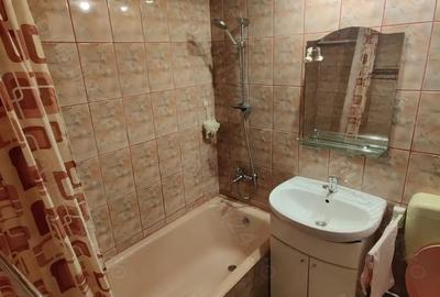 Inchiriez apartament 2 camere decomandate - 2