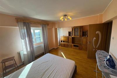 Apartament cu 2 camere decomandat în Vest - 2