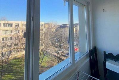 Vanzare Apartament 4 camere cu Centrala, boxa, 2 bai in 1 Decembrie, Scoala 116 - 6