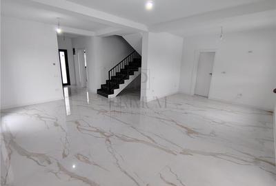 Duplex cu 4 camere cu Teren 365 Mp în Moșnița Veche - 1