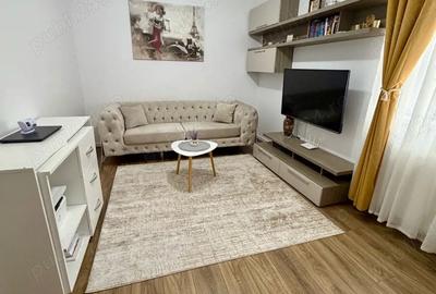 Apartament cu 3 camere decomandat, mobilat în Central - 1