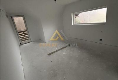 Casă cu Teren 2100 Mp în Central - 9