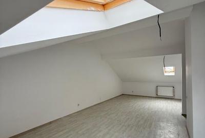 Triplex bine compartimentat, 5 camere si loc de parcare Triplex bine compartimentat, 5 camere si loc de parcare - 17