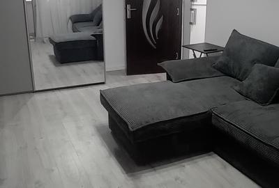 Decomandat etaj 2 Sagului - 3