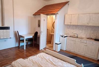 Garsonieră decomandată în Central - 6