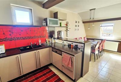 Apartament cu 3 camere decomandat, mobilat în Central - 9