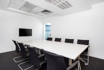 Spațiu de birou privat pentru 3 persoane în Charles de Gaulle Plaza - 6