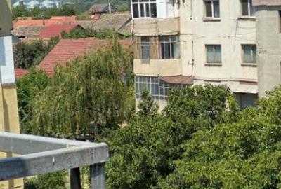 Apartament 2 camere renovat - vedere panoramica spre dealuri - liber - 4