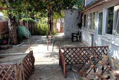 Casă individuală cu 3 camere cu Canalizare în Central - 3