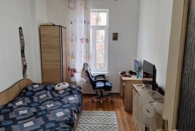 Apartament cu 4 camere decomandat în Universitate - 5