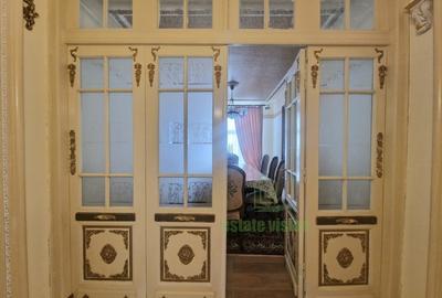 Apartament superb pe doua nivele, renovat integral, in vila, curte proprie, Grad - 12