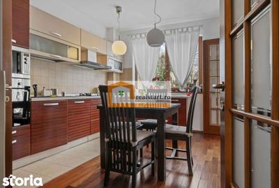 Casă cu 6 camere cu Teren 780 Mp în Brănești - 10