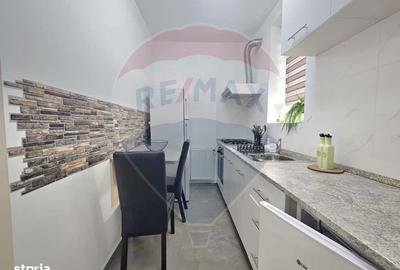 Apartament cu 2 camere, mobilat în