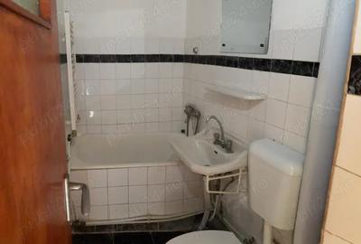 Proprietar, vand apartament 2 camere, in Caracal centrala termica proprie, etaj 3, Cartier Gara - 1
