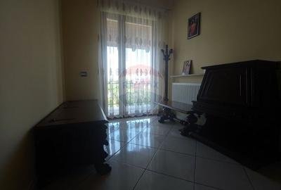 Casa / Vila de lux cu 5 camere de vanzare in Vadu Moldovei, Suceava - 33