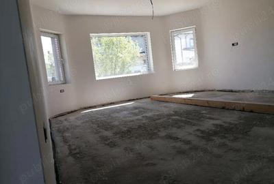 Casă cu Teren 520 Mp în Utvin - 3