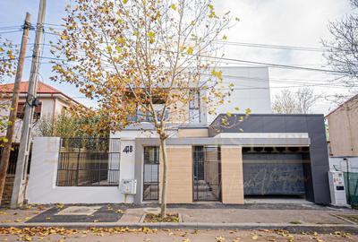 Casă individuală cu 5 camere cu Canalizare în Primo