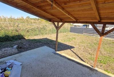 Vanzare casa parter  cu 4 camere Vedere la lac| Crevedia -Strada Caisului - 8