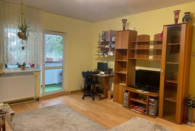 Apartament cu 2 camere decomandat, mobilat în Mărăști