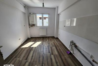 Apartament cu 3 camere decomandat în Șerbănești - 14