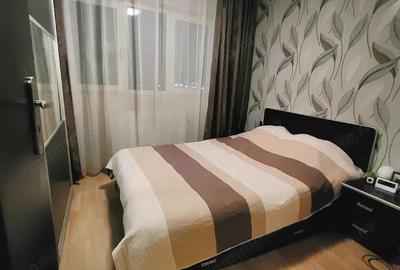 Apartament cu 3 camere decomandat în Dâmbu Pietros