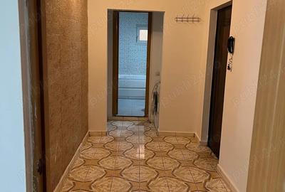 De vanzare apartament 2 camere decomandat parter - 2