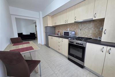 Apartament cu 2 camere semidecomandat, mobilat în Tractorul - 8