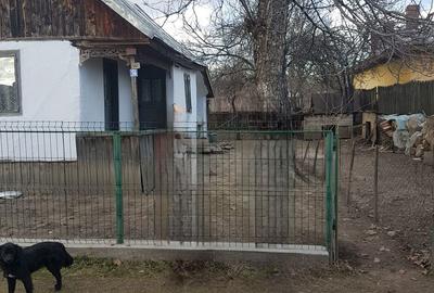 Casă cu 3 camere cu Teren 716 Mp în Central - 1