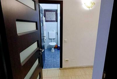 Apartament cu 3 camere semidecomandat în Central - 6