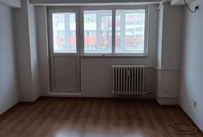Apartament cu 3 camere semidecomandat în Turda - 8