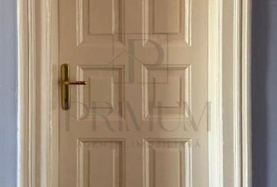 Apartament cu 5 camere decomandat în Sinaia - 12