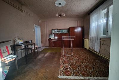 Casă cu Teren 600 Mp în Decebal - 3