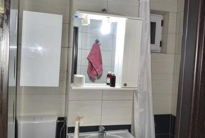 Apartament cu 4 camere decomandat în Central - 1