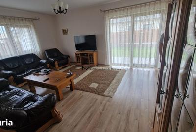 Casă cu 5 camere decomandat cu Teren 800 Mp în Central