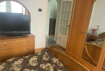 Apartament 4 camere , zona centrala -2 Stejari , decomandat - 11