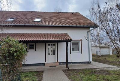 Casă cu 4 camere în Central - 3