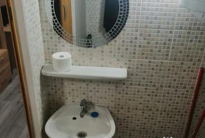 Garsonieră decomandată, mobilată în Central - 4