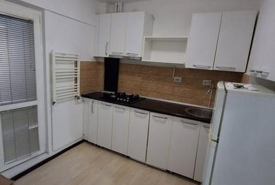 Garsonieră decomandată în Muncii