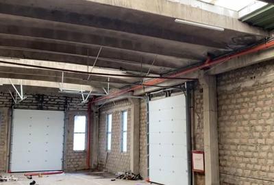 Spațiu comercial, de 2,500 mp, în Central - 3