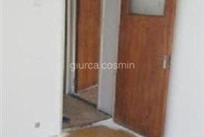 Apartament cu 3 camere semidecomandat în Berceni - 3