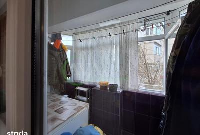 Apartament cu 3 camere decomandat, mobilat în Central - 2