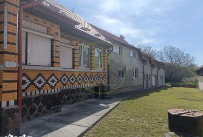 Casă cu 5 camere cu Teren 2286 Mp în Rușii-Munți - 3