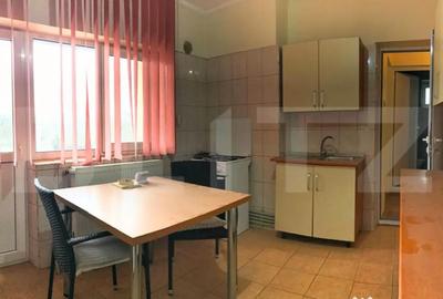 Casă cu 7 camere cu Teren 1023 Mp în Central - 16