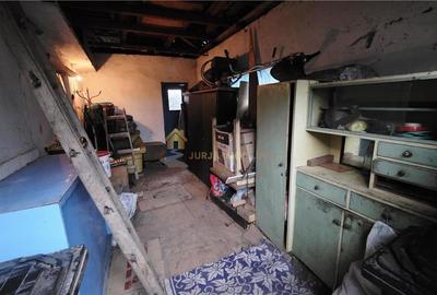 CASA 2 CAMERE 68 MP TEREN 701 MP  APAHIDA - 25