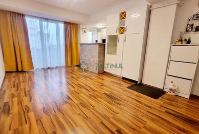 Apartament cu 3 camere semidecomandat în Vasile Aaron