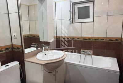Apartament cu 2 camere decomandat în Aradului