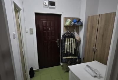 Garsonieră decomandată Complet renovată Titan – Sector 3 - 4