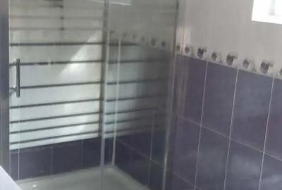 Casă cu 5 camere în Apărătorii Patriei - 4