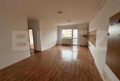 Apartament cu 3 camere semidecomandat, mobilat în Cetate