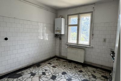 Casă individuală cu 5 camere cu Canalizare în Aurel Vlaicu - 16